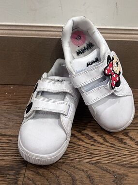 Disney Minnie and Mickey Kids Sz 10 White Sneaker Hook & Loop Polka Dot Walking